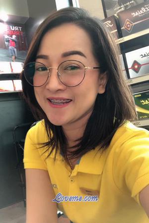 195340 - Preaw Edad: 37 - Tailandia