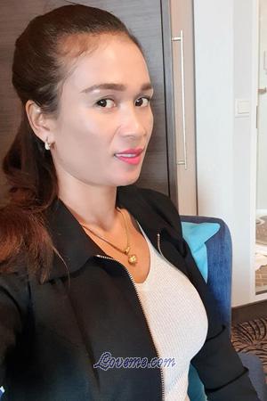 195485 - Sri Edad: 50 - Tailandia