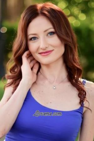 195557 - Julia Edad: 39 - Ucrania