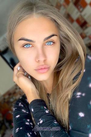 196376 - Varvara Edad: 23 - Ucrania