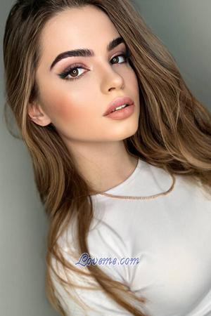 196394 - Ludmila Edad: 24 - Ucrania