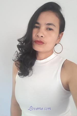 196718 - Nid Edad: 49 - Tailandia