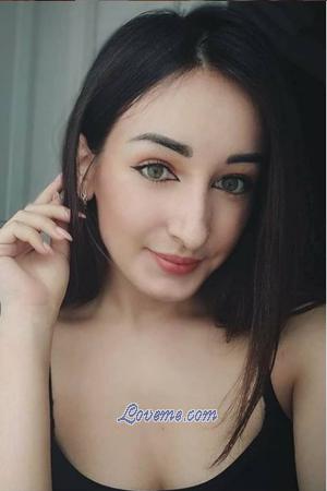 196813 - Julia Edad: 31 - Ucrania