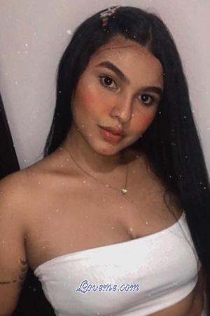 197135 - Liceth Edad: 23 - Colombia