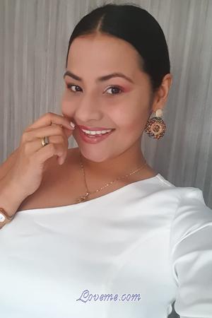 197387 - Monica Edad: 37 - Colombia