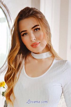 198855 - Anna A&ntilde;os: 22 - Ucrania