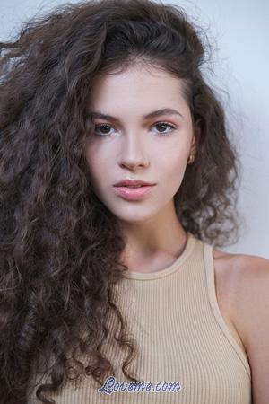 198878 - Anastasia A&ntilde;os: 19 - Ucrania