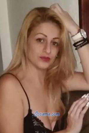 198927 - Angela Edad: 44 - Costa Rica