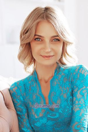 199320 - Kristina Edad: 48 - Estonia