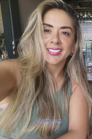 199741 - Yenny Edad: 43 - Colombia