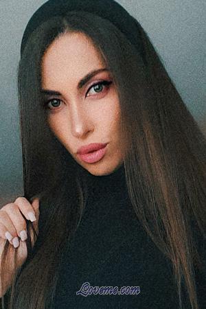 200010 - Ekaterina Edad: 35 - Rusia