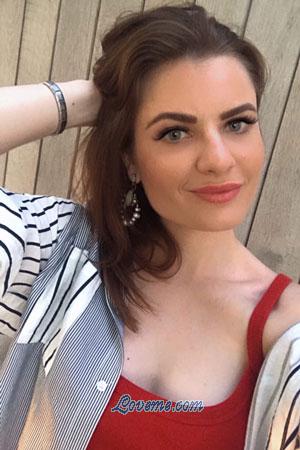 200016 - Anastasia Edad: 32 - Rusia