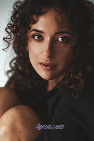 200130 - Elvira Edad: 39 - Rusia