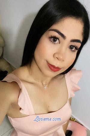 200167 - Daniela Edad: 27 - Colombia