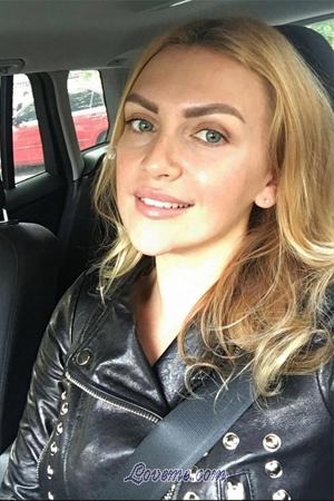 200246 - Julia Edad: 43 - Ucrania