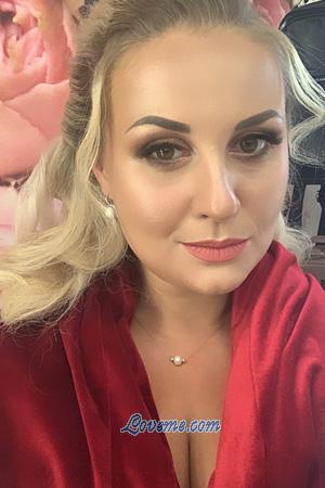 200372 - Antonina Edad: 35 - Rusia