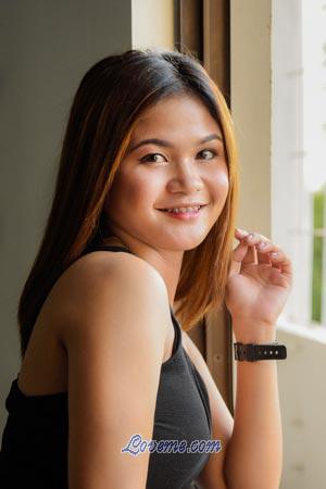 200427 - Regine Marie Edad: 24 - Filipinas