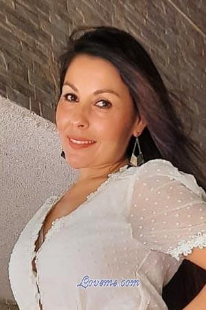 200541 - Isabel Edad: 42 - Colombia
