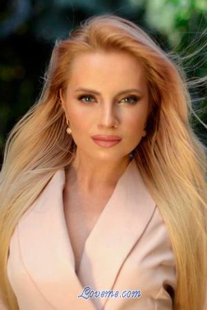 200915 - Alina Edad: 27 - Ucrania