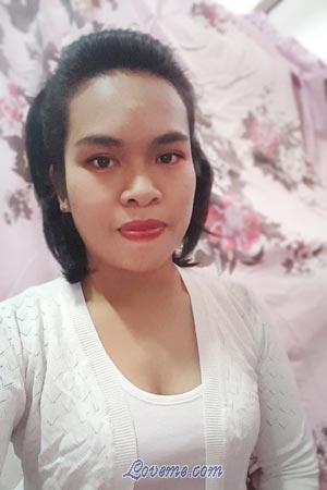 201022 - Parichart Edad: 35 - Tailandia