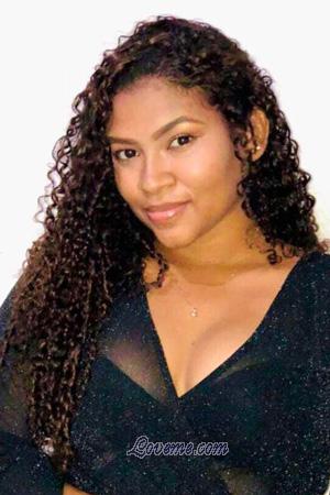 203536 - Wendy Edad: 28 - Colombia