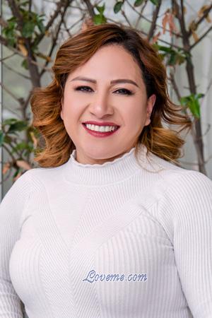 204196 - Pamela Edad: 39 - México