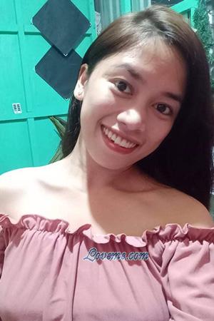 204208 - Hjacinth Joy Edad: 29 - Filipinas