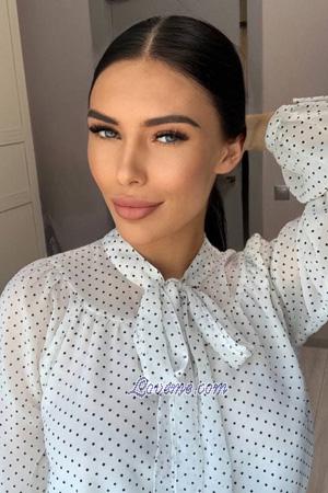 204679 - Adelya Edad: 27 - Rusia