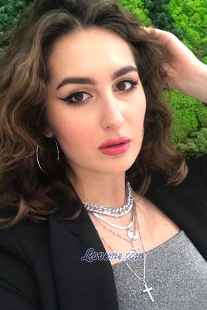 205342 - Karina Edad: 23 - Ucrania