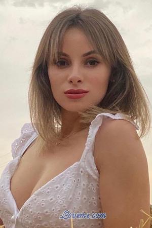 205522 - Valentina Edad: 32 - Rusia