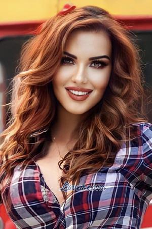 205699 - Elena Edad: 38 - Russia