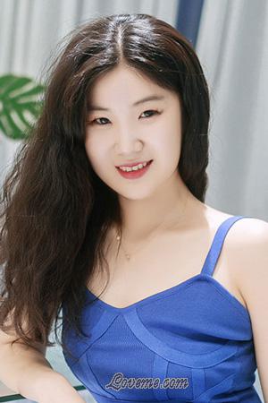 205773 - Yili Edad: 32 - China