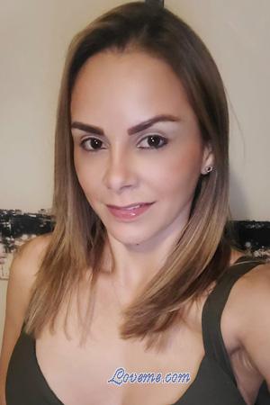 206829 - Diana Edad: 42 - USA