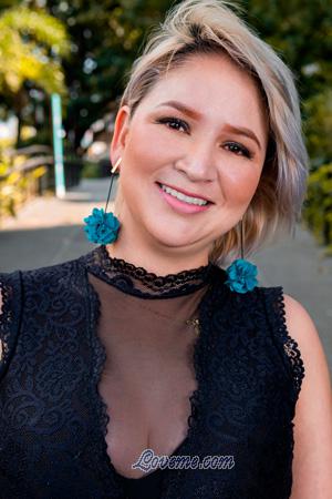 207186 - Diana Edad: 36 - Colombia