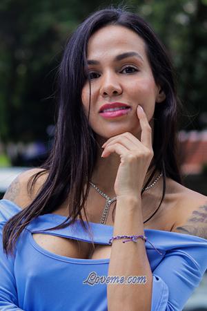 207603 - Natalia Edad: 42 - Colombia