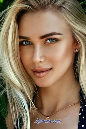 207772 - Daria Edad: 30 - Italy