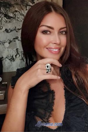 208213 - Oksana Edad: 50 - Emiratos Árabes Unidos