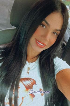 208590 - Yarly Edad: 32 - Colombia