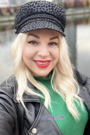 209624 - Irina Edad: 35 - Ucrania