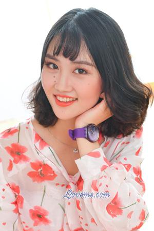 209851 - Chole Edad: 25 - China