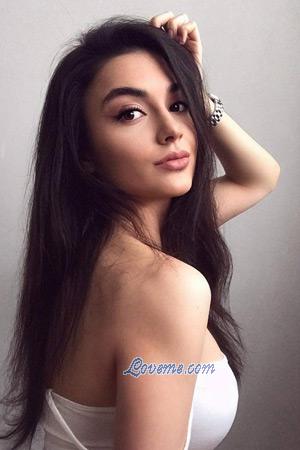 210078 - Sabina Edad: 26 - Estonia