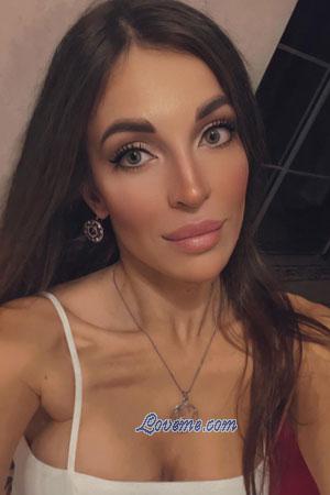 210361 - Valeria Edad: 34 - Russia