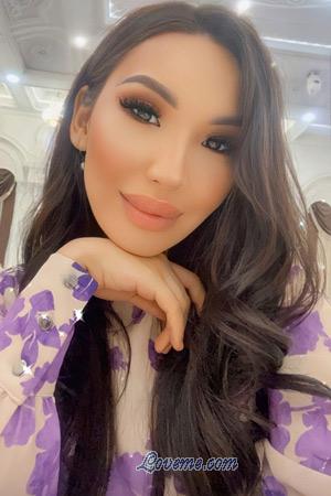 210387 - Ainyr Edad: 32 - Kazajstán