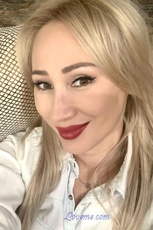 210509 - Aida Edad: 42 - Kazajstán