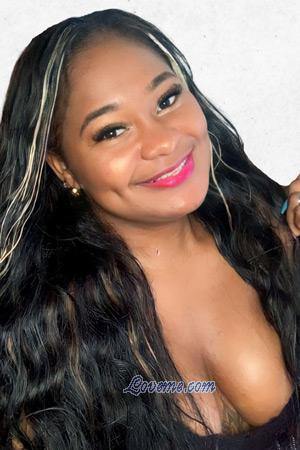 210551 - Stephanye Edad: 33 - Colombia