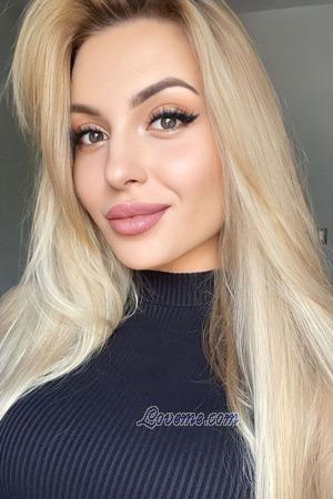 210611 - Sofiia Edad: 30 - Polonia