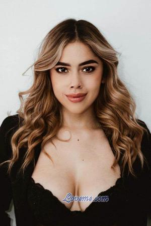 210742 - Maria Edad: 25 - Colombia