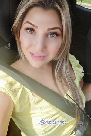 211716 - Kimberly Edad: 34 - Costa Rica