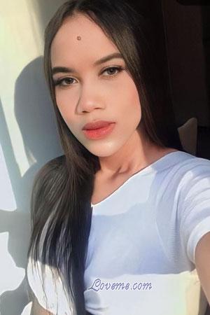 212142 - Adriana Edad: 20 - Colombia