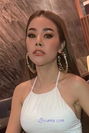 212180 - Chomploy Edad: 34 - Tailandia